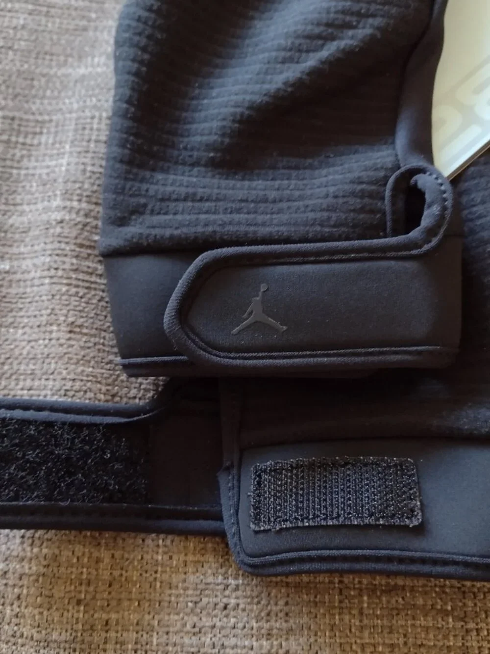 NWT Jordan Flight Knit Gloves, size large